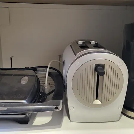 Fin I Stille Og Rolig Omrade Med Gratis Privat Parkering! * Stavanger